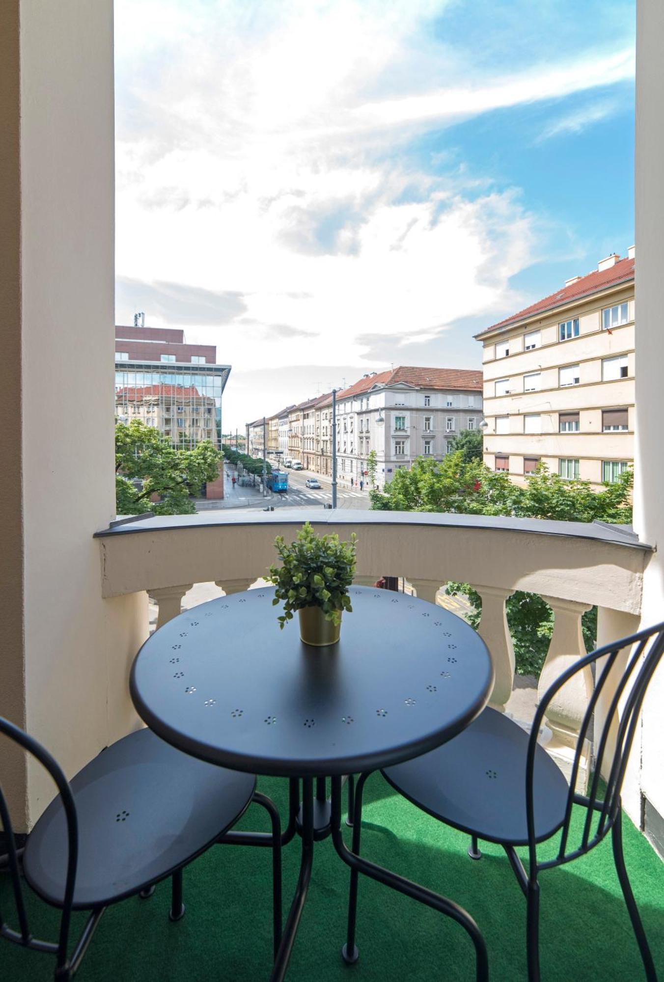 Evita Accommodation Zagreb Exterior photo