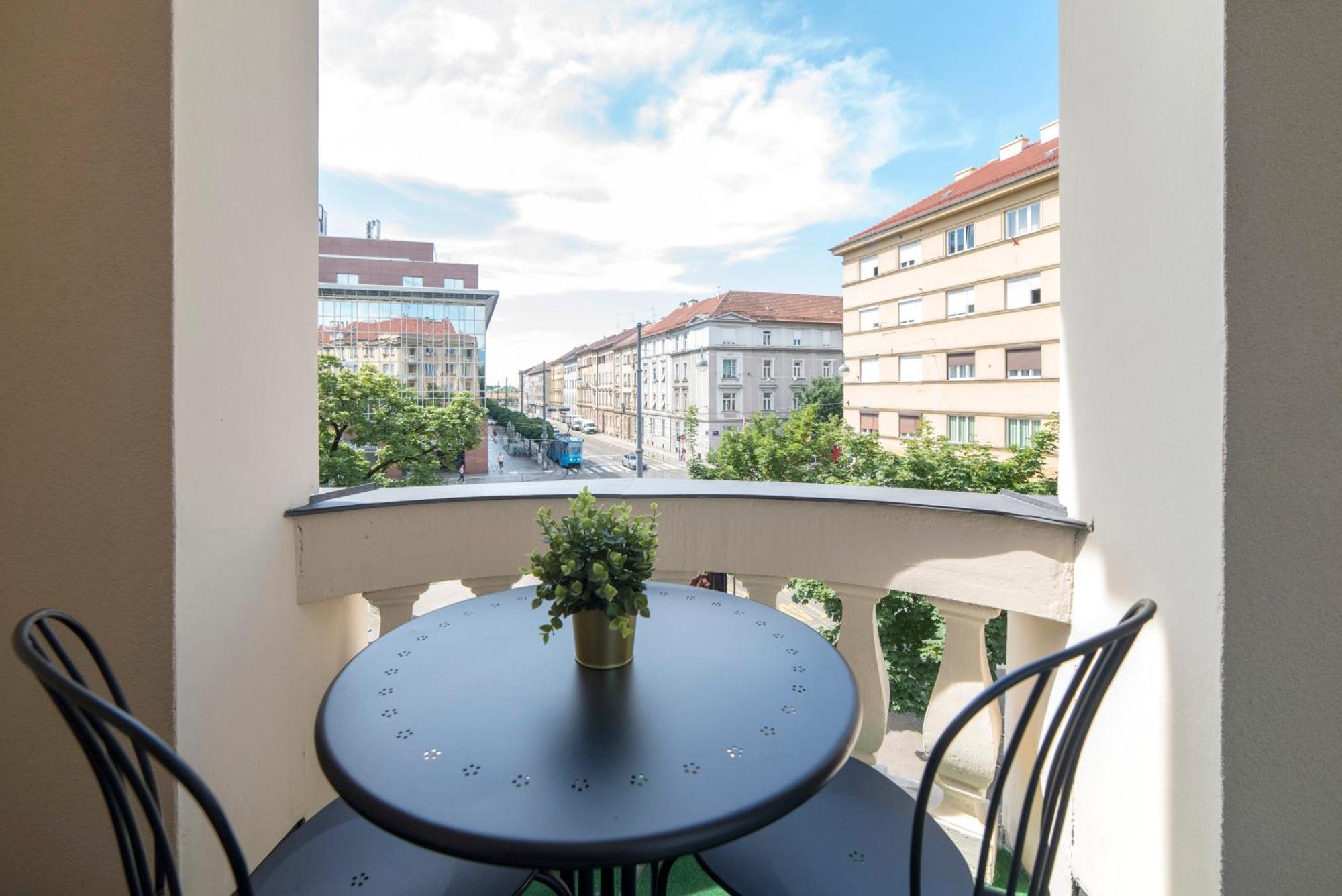 Evita Accommodation Zagreb Exterior photo