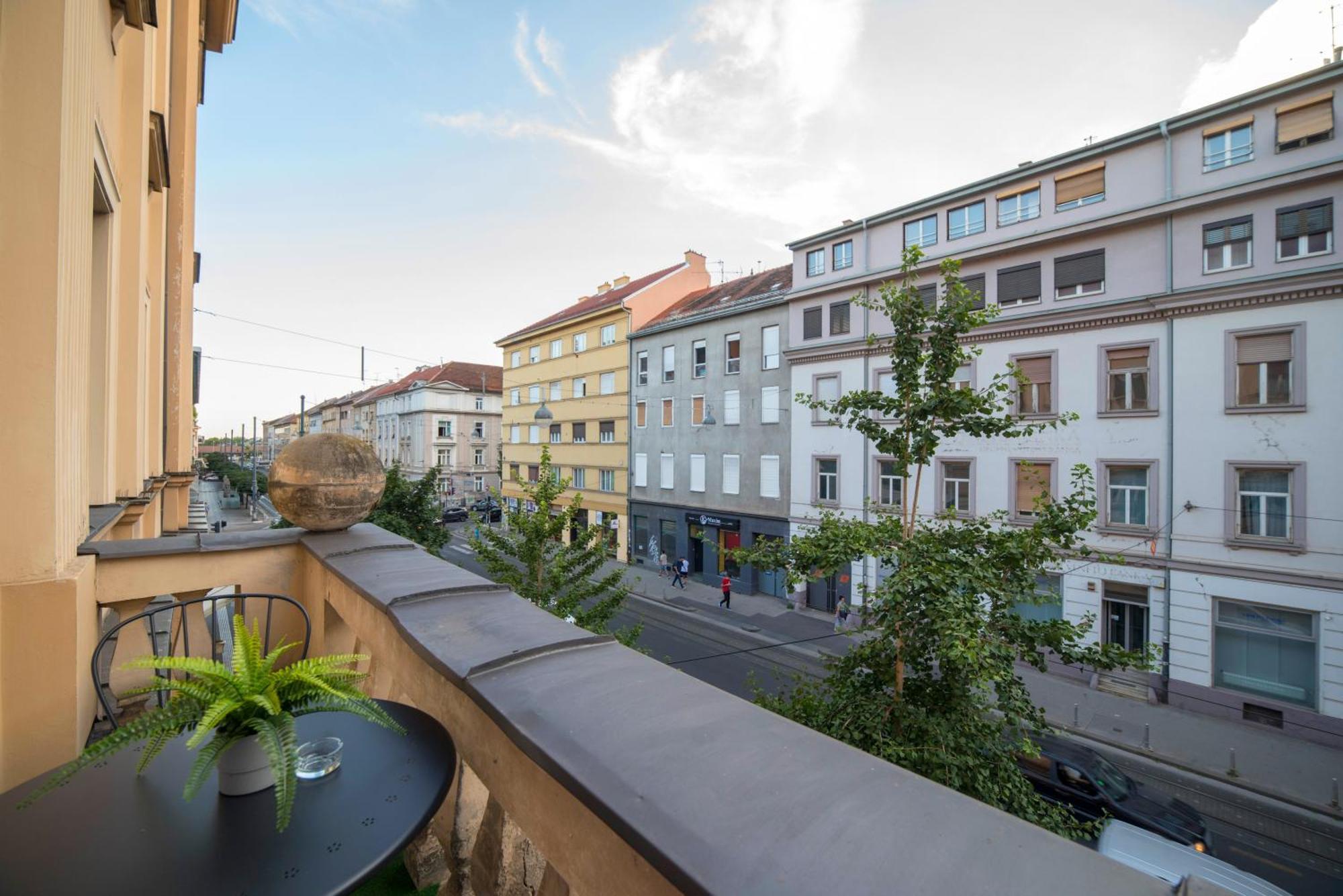 Evita Accommodation Zagreb Exterior photo